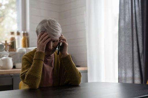 Old woman getting confused